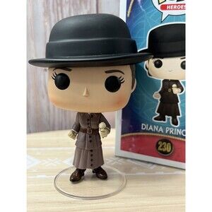 Funko Pop! Vinyl: DC Comics - Diana Prince (w/ Ice Cream) - Hot Topic 230 IOB